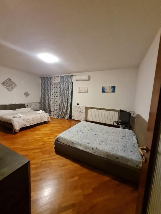 Affittacamere Airport Orio Bergamo Orio al Serio Eksteriør billede